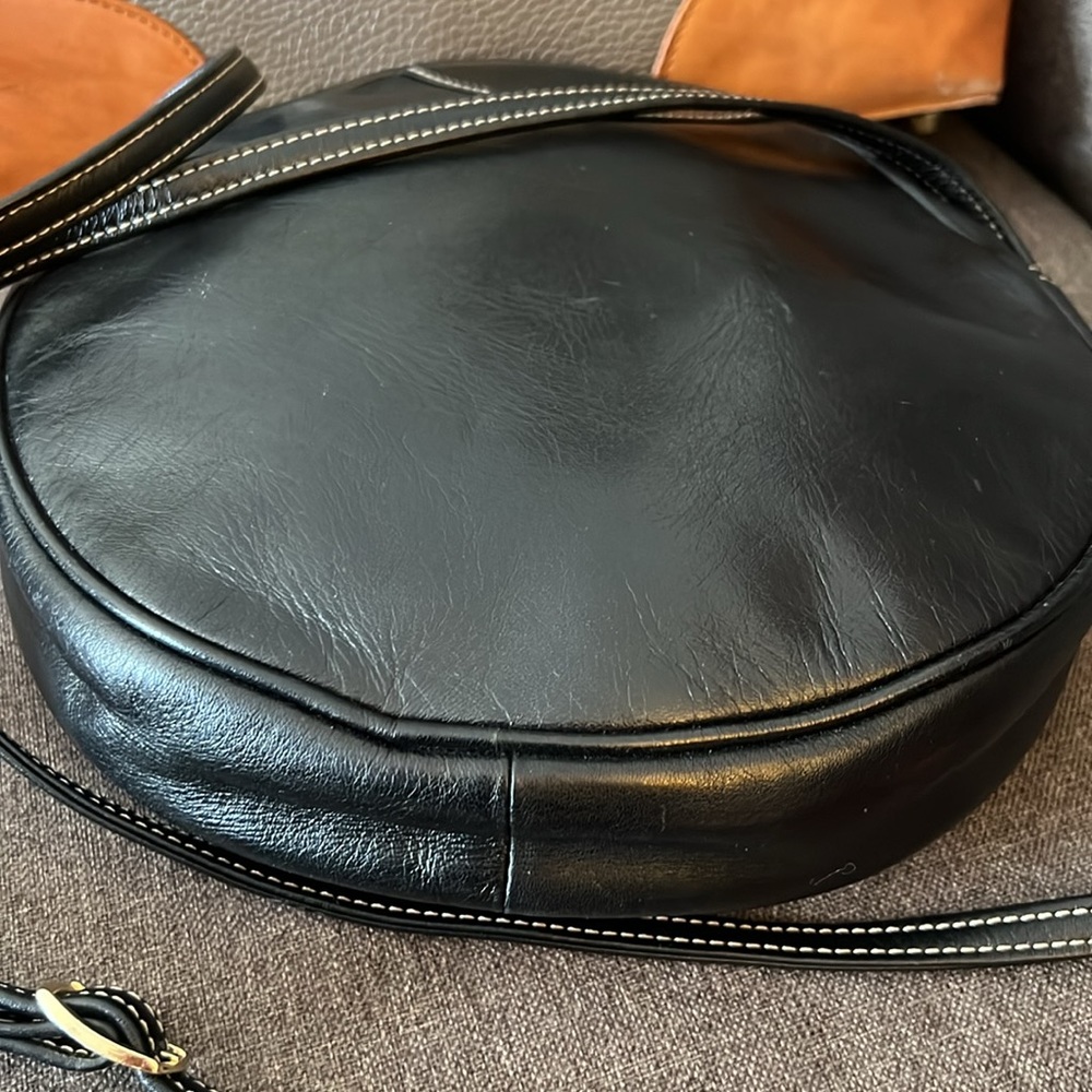 CHRISTIAN DIOR RARE VTG ROUND Leather Crossbody Black Leather - Picture 5 of 16